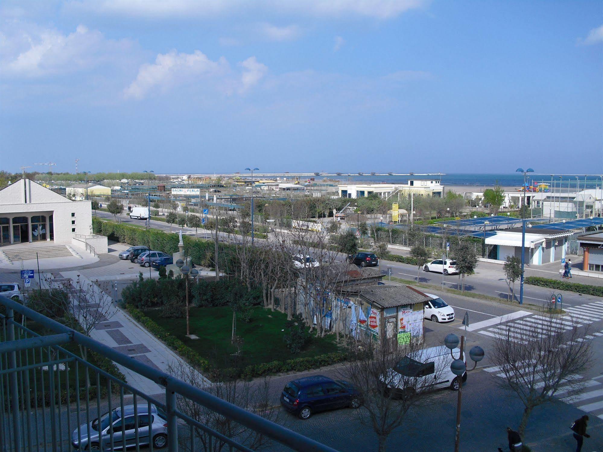 Hotel Metropol Sottomarina Eksteriør bilde
